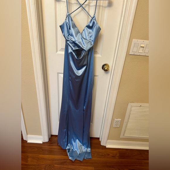 Lulus Beautiful satin blue floor length gown size XL - Picture 1 of 6